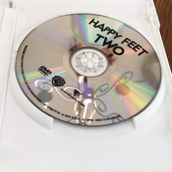 Happy Feet TWO dvd video. With special features added. - Picture 3 of 4